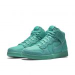 Nike Dunk CMFT Premium Light Retro