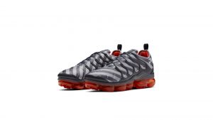 Nike Air VaporMax Plus Wolf Grey Stripes