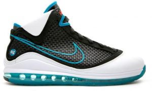 Nike LeBron 7 Red Carpet (2009)