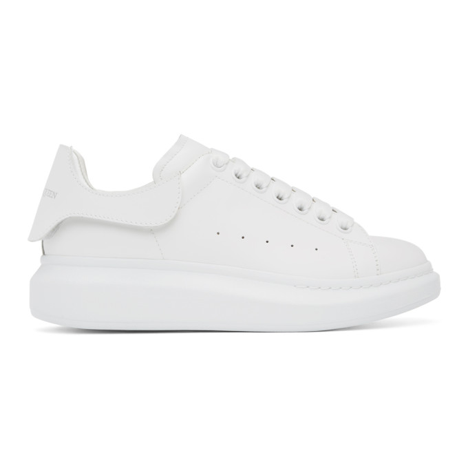 Alexander McQueen White Detachable Tab Oversized Sneakers (625161WHYB7)