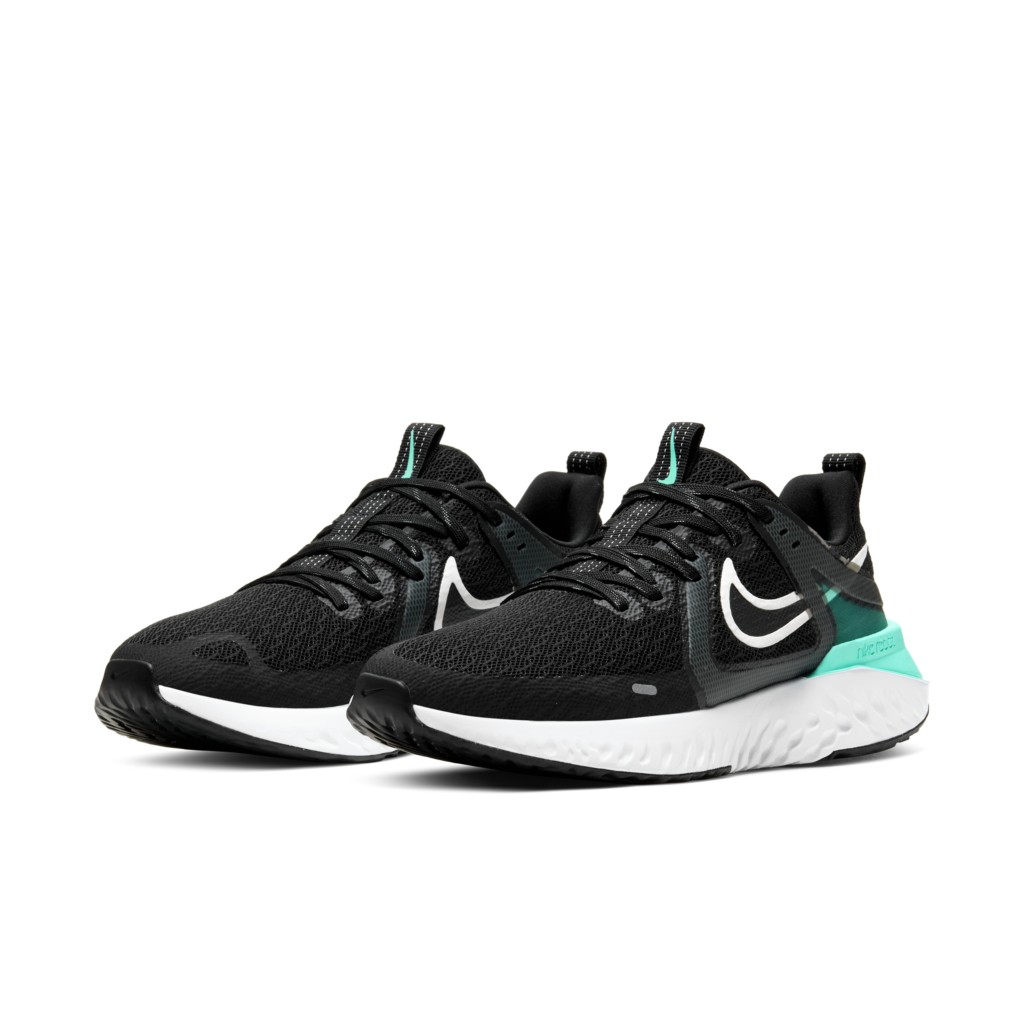 nike-sneaker AT1369-010