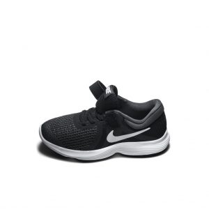 Nike Revolution 4 Schwarz (943305-006)