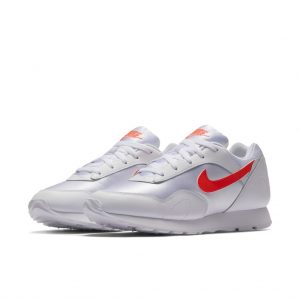 Nike WMNS Outburst  (AO1069-101)