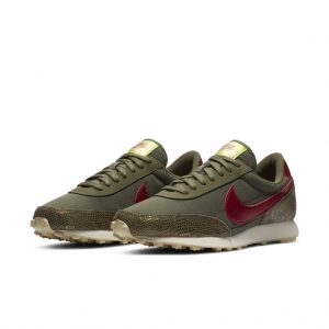 Nike WMNS Daybreak Medium Olive / Worn Brick / Fossil / Team Gold (CZ0464-200)