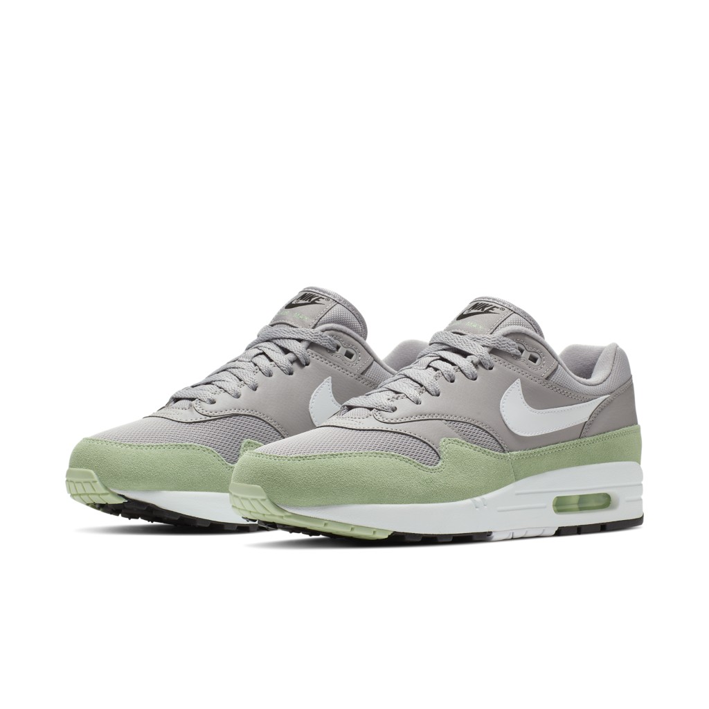 nike-air-max AH8145-015