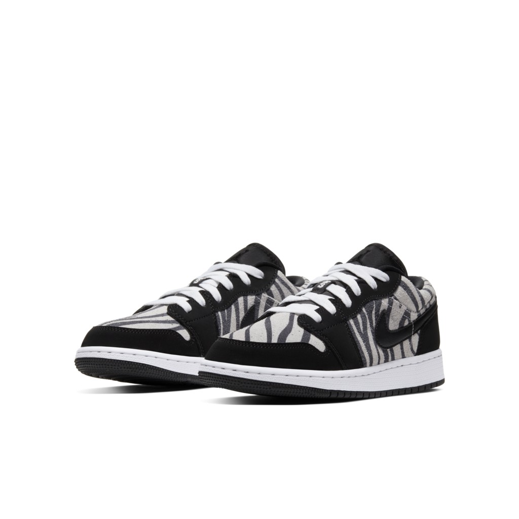 air-jordan-1 553560-057