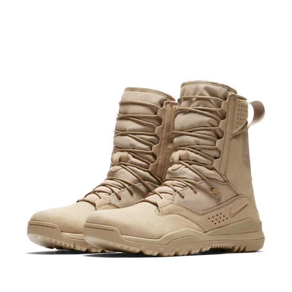 nike-sneaker AO7507-200
