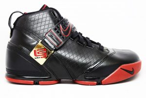 Nike LeBron 5 Black Crimson Metallic Gold