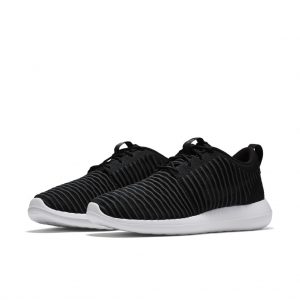 Nike Roshe Two Flyknit Black/Dark Grey-White-Volt