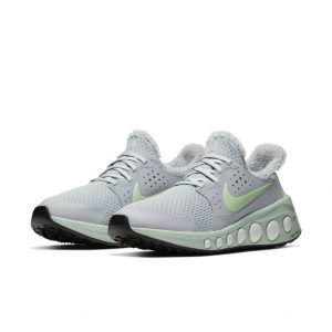 Nike CruzrOne Pistachio Frost