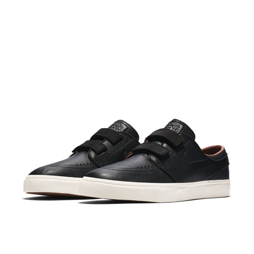 nike-sneaker 705405-002