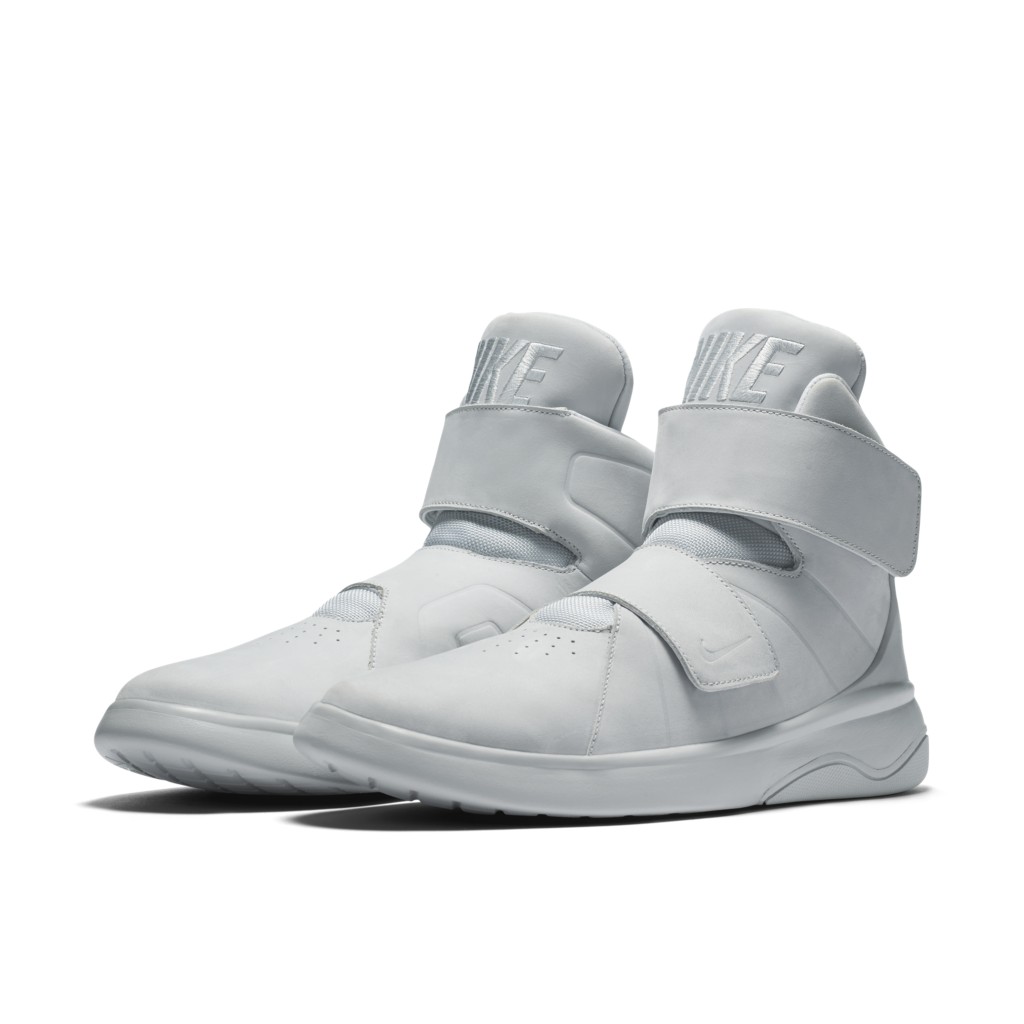 nike-sneaker 832766-001