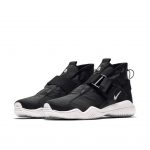 Nike Komyuter Black White