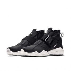 Nike Komyuter Black White