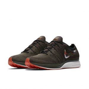 Nike Flyknit Trainer Velvet Brown