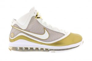 Nike LeBron 7 China Moon (2009)