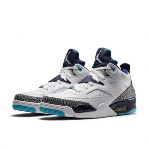 Jordan Son of Mars Low Hornets