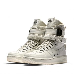 Nike SF Air Force 1 Light Bone (W)