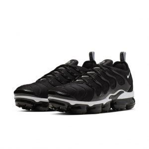 Nike Air VaporMax Plus Overbranding Black