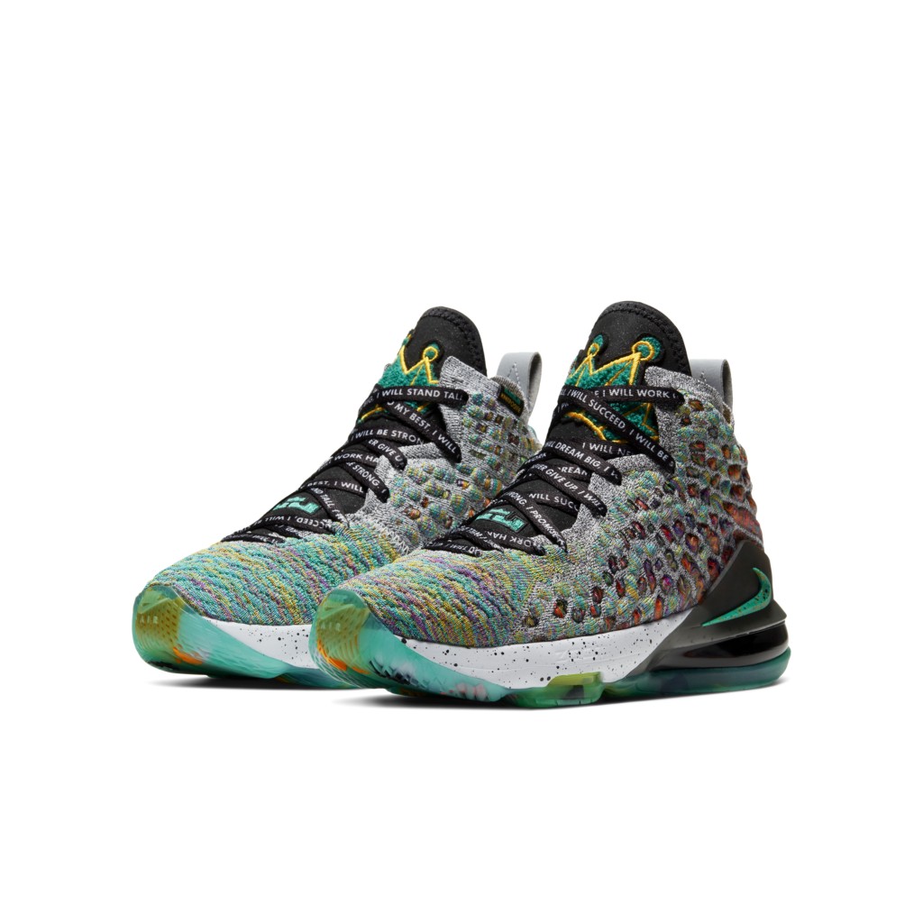 nike-lebron-17 CW2761-300