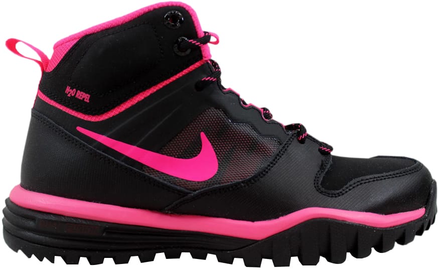 nike-sneaker 685621-020
