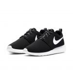 Nike Roshe One Black White (W)