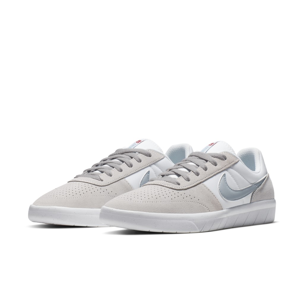 nike-sneaker AH3360-009