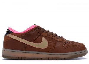 Nike Dunk SB Low Gibson Guitar Case