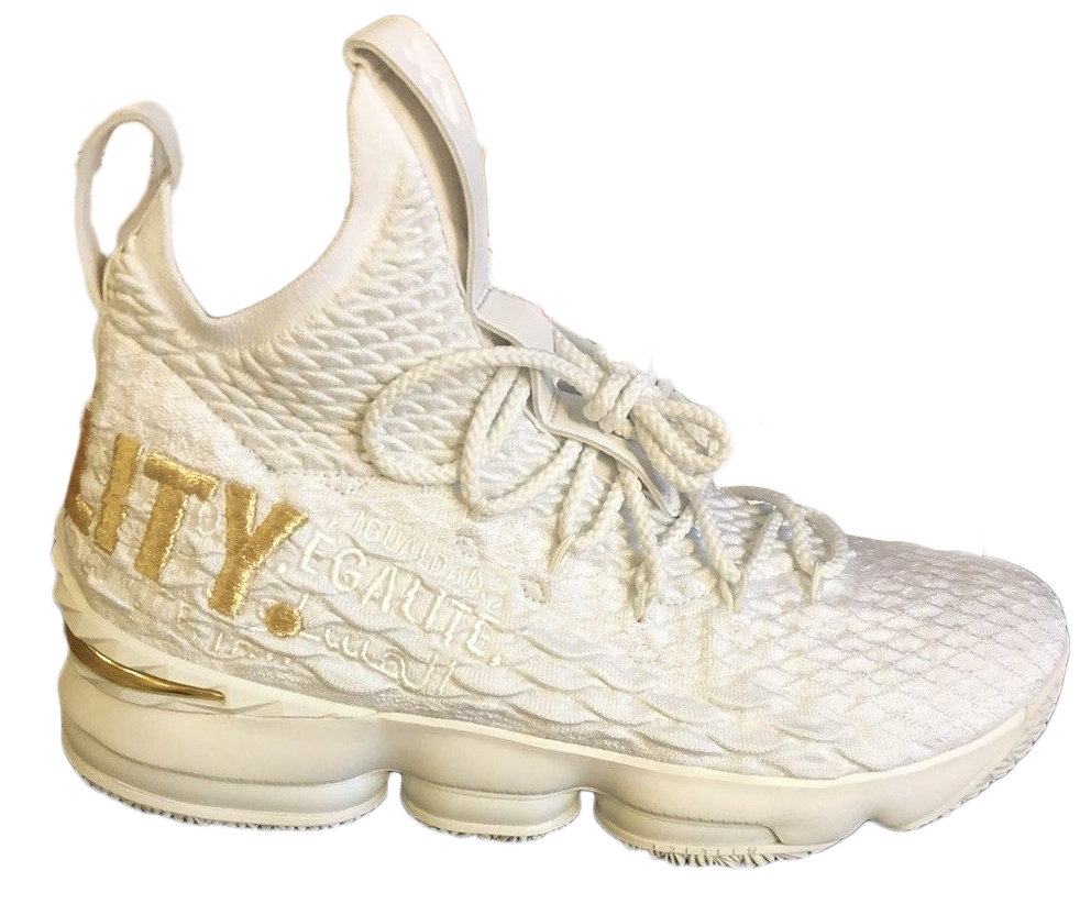 nike-lebron-15 897648 101