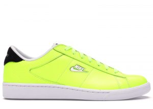 Nike SB Tennis Classic Supreme Volt