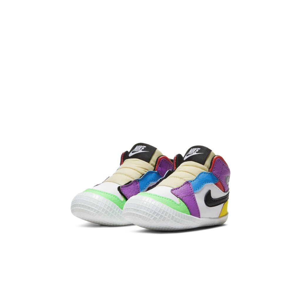 air-jordan-1 AT3745-109