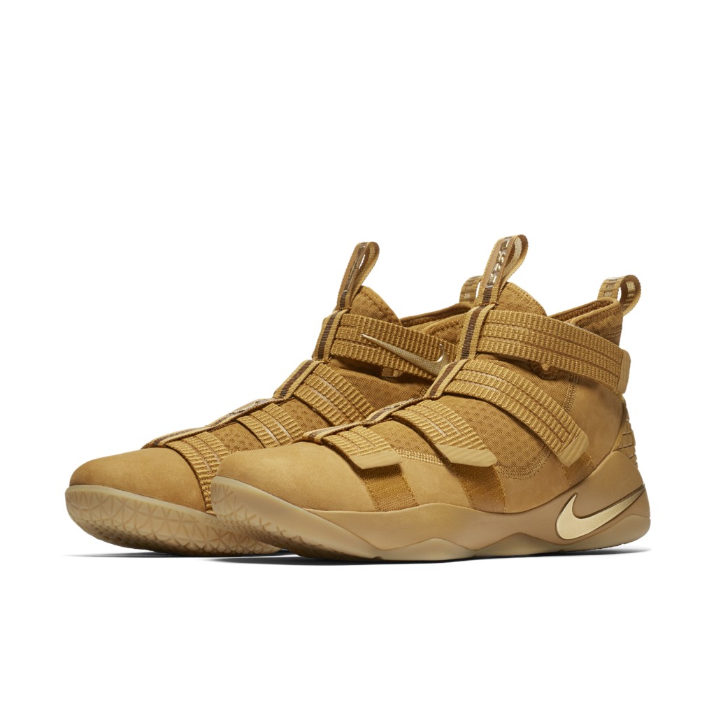 nike-sneaker 897646-700