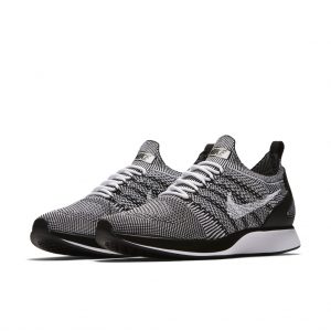 Nike Mariah Flyknit Racer Oreo