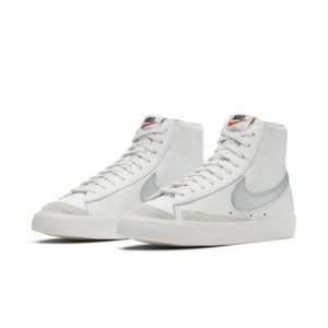 Nike Blazer Mid ’77 Summit White Silver (W)