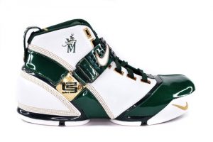 Nike LeBron 5 St. Vincent-St. Mary
