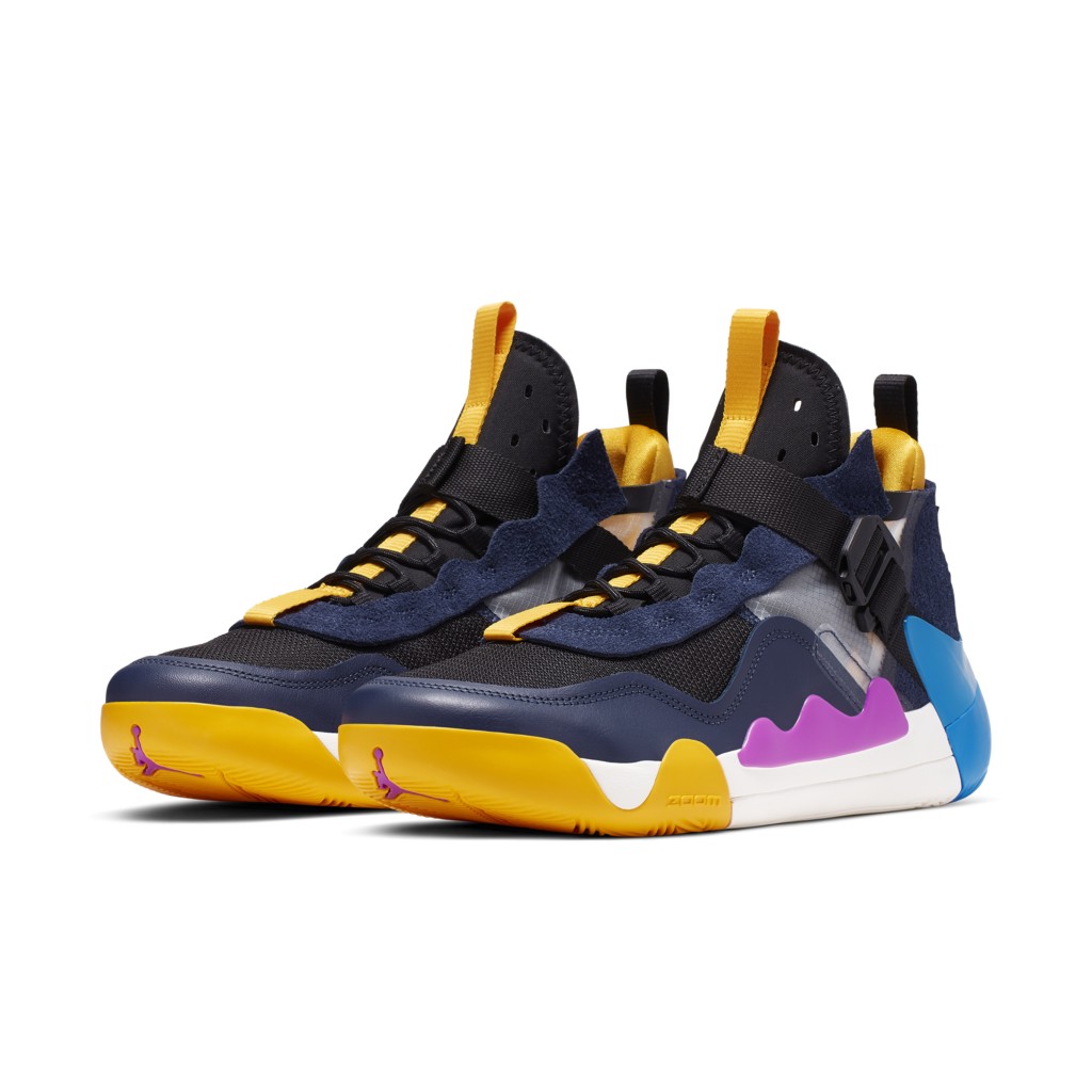 air-jordan-4 CJ7698-004