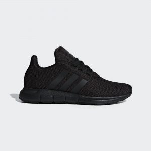 adidas Swift Run Schuh Core Black / Core Black / Core Black (F34314)