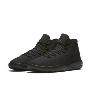 Jordan Reveal Triple Black