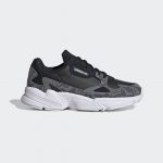 adidas Falcon Schuh Core Black / Core Black / Cloud White (FV4483)