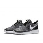 Nike Womens Roshe One Flyknit Black (2016) (704927-010)