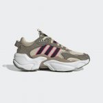 adidas Magmur Runner Schuh St Desert Sand / Core Black / Trace Cargo (EE5144)