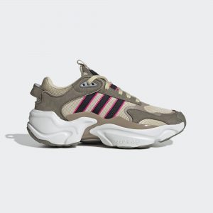 adidas Magmur Runner Schuh St Desert Sand / Core Black / Trace Cargo (EE5144)