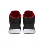 air-jordan-4 820240-001