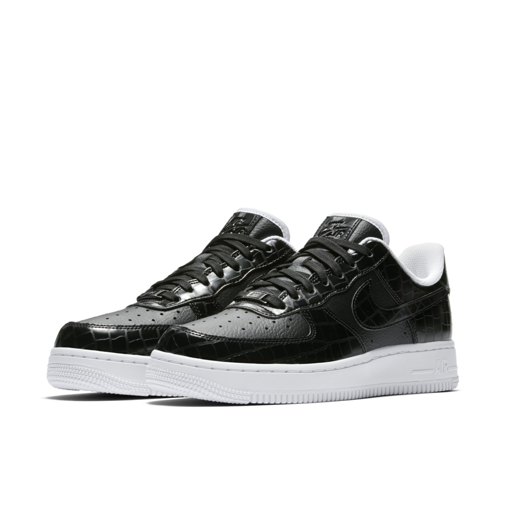 nike-air-force AO2132-001
