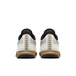 nike-sneaker 704942-102
