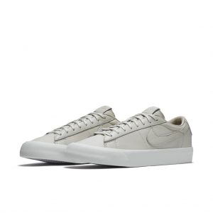 Nike Blazer Studio QS Light Bone