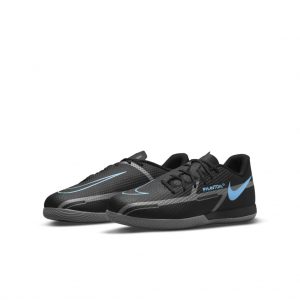 Nike Jr. Phantom GT2 Academy IC Fußballschuh für Hallen- und Hartplätze für jüngere/ältere Schwarz (DC0816-004)