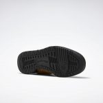 reebok-sneaker Q47374