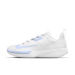 nikecourt DH2945-111