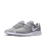 nike-tanjun 812655-010